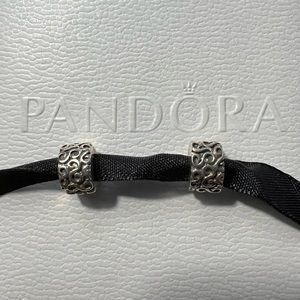 Pandora Swirl Clip x2